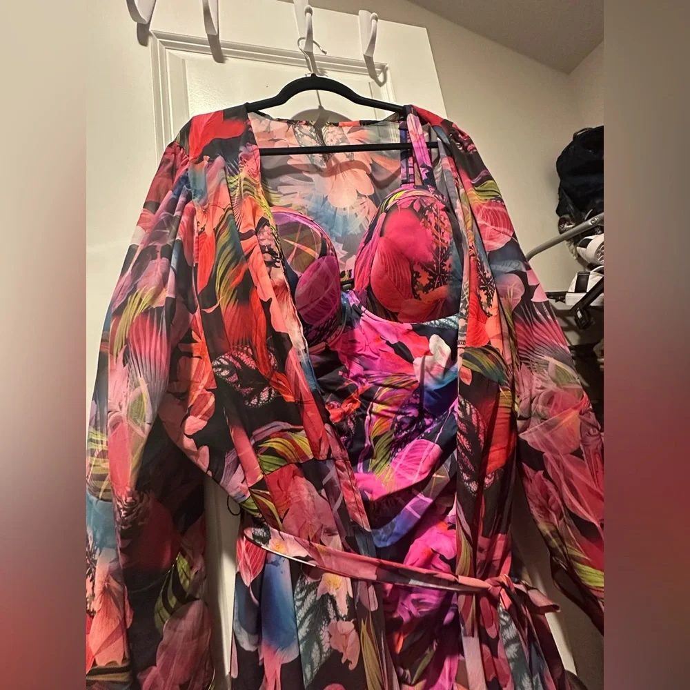 TORRID Vibrant Floral Swimsuit + Belted Cover Up - Picture 4 of 11